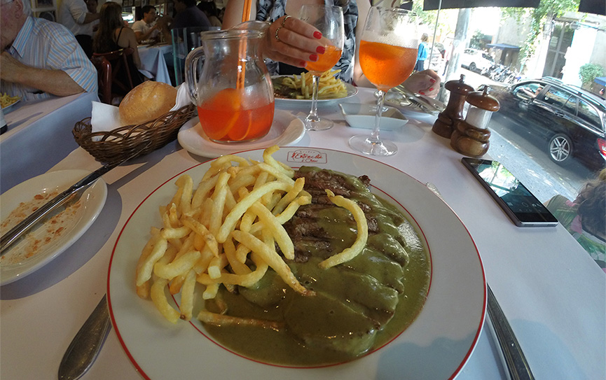 O entrecote: protagonista do bistrô.