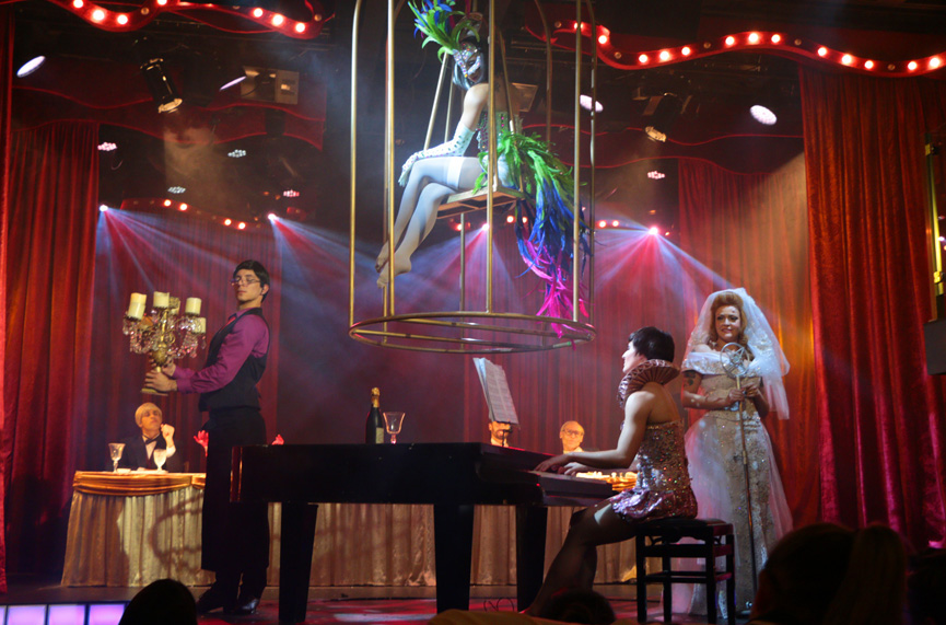 Burlesque Paris 6 - Hora do banquete