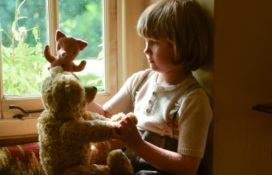 Ursinho Pooh e Christopher. Ou seria Ursinho Pooh e menino Cristóvão?