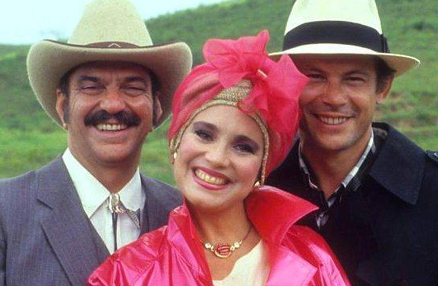 Lima Duarte, Regina Duarte e Jose Wiker como CHico Malta, Viu'va Porcina e Roque Santeiro.